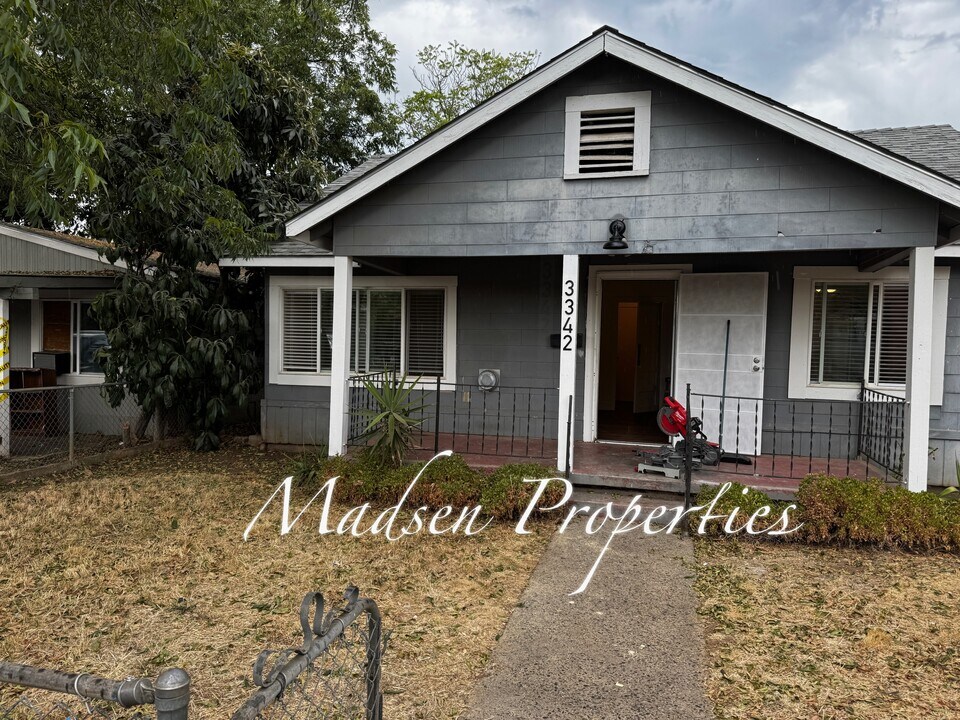 3342 Burlington Ave in Oroville, CA - Building Photo