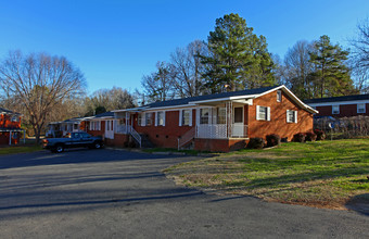University Townhomes in Charlotte, NC - Building Photo - Building Photo