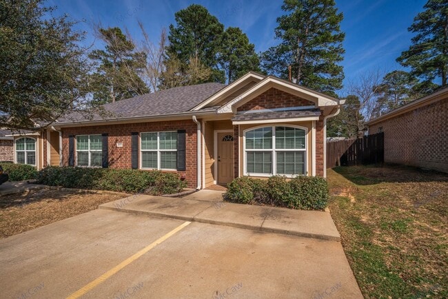 1612 Stanley Drive in Longview, TX - Building Photo - Building Photo