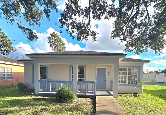 property at 712 SW 6th St