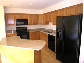 2 Abbott Ln in Concord, MA - Building Photo - Building Photo