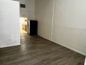 2869 38th Ave, Unit 2869 in Oakland, CA - Foto de edificio - Building Photo