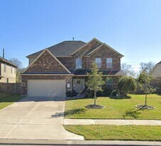 9702 Massanutten Ln in Richmond, TX - Building Photo
