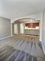30 E Julian St in San Jose, CA - Building Photo