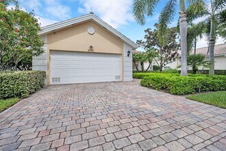 8033 Kaliko Ln in Wellington, FL - Building Photo - Building Photo