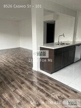 8526 Cashio St in Los Angeles, CA - Building Photo - Building Photo