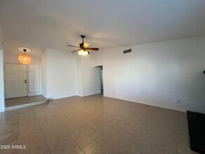 10038 S 46th Pl in Phoenix, AZ - Building Photo - Building Photo