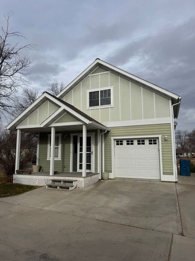 2307 Northern Lights Dr in Great Falls, MT - Building Photo - Building Photo