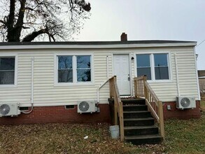 115 Chestnut Dr in High Point, NC - Building Photo - Building Photo