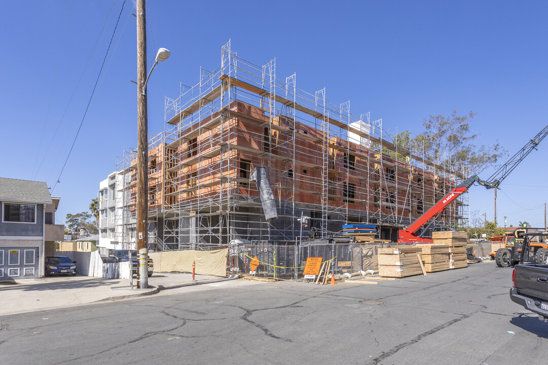 One Mississippi in San Diego, CA - Building Photo