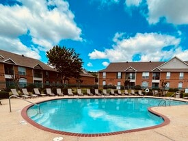 The Ridge at Meadowlake in Conway, AR - Building Photo