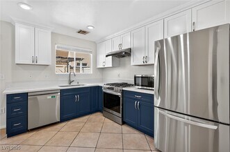 5649 Dawn Falls St in Las Vegas, NV - Building Photo - Building Photo