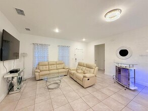 684 Marion Oaks Manor in Ocala, FL - Building Photo - Building Photo