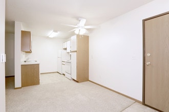 Brandy Hill Apartments in Fargo, ND - Foto de edificio - Interior Photo