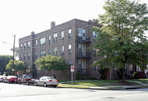 1712 Hampton Blvd Apartments