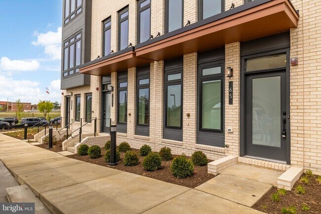 property at 2608 Olmsted Ct NW