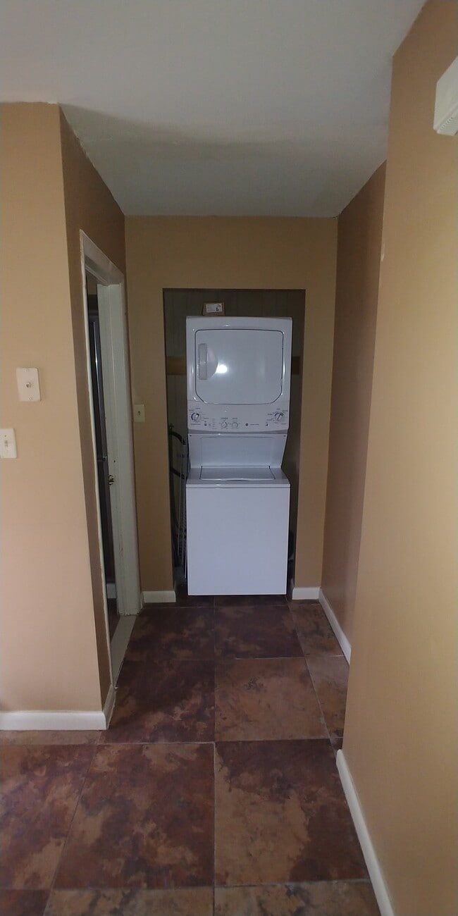 1011 Scranton St, Unit 1A in Scranton, PA - Building Photo - Building Photo