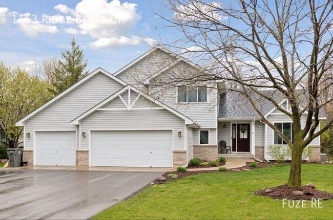 property at 1163 Ridge Bluff Ct