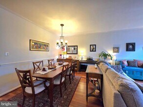 2826 Roesh Way in Vienna, VA - Building Photo - Building Photo