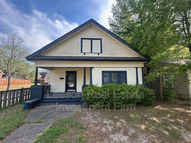 property at 403 Merrick St