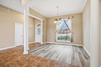 4209 Grant Ln in Columbia, MO - Foto de edificio - Building Photo