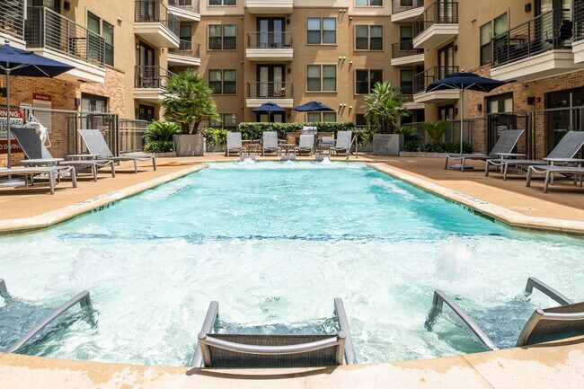 Grandmarc Austin in Austin, TX - Building Photo - Building Photo