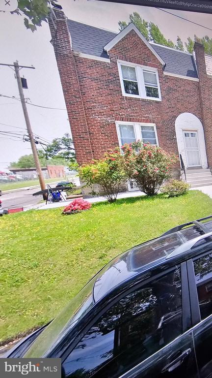 property at 5451 Howland St