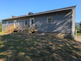 7287 VT-15, Unit 102 in Cambridge, VT - Building Photo