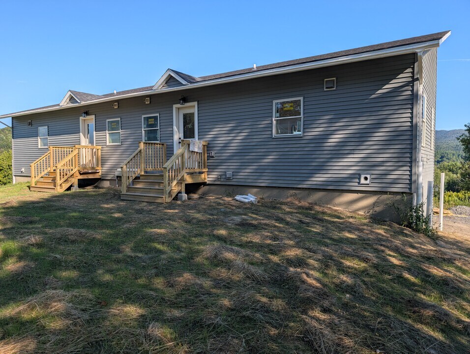 7287 VT-15, Unit 101 in Cambridge, VT - Building Photo