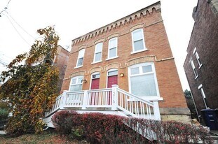 1216 Indianola Ave in Columbus, OH - Building Photo