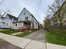 45 Cameron St in Moncton, NB - Building Photo