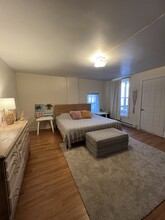 128 W Main St, Unit 2nd Floor in Mechanicsburg, PA - Building Photo - Building Photo