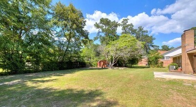1050 Dover Cir in Sumter, SC - Foto de edificio - Building Photo