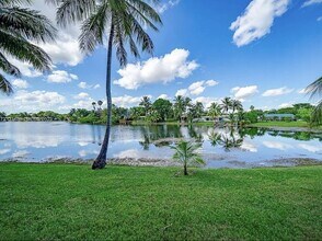 14211 SW 88th St in Miami, FL - Building Photo - Building Photo