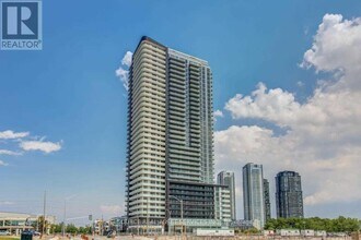 7895 Jane St in Vaughan, ON - Building Photo - Building Photo