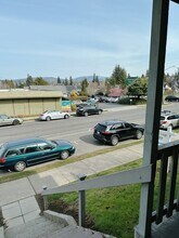 410 E Magnolia St in Bellingham, WA - Building Photo - Building Photo