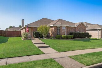 2271 Fieldcrest Dr in Rockwall, TX - Building Photo - Building Photo