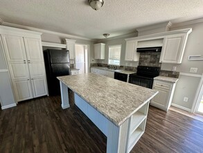 184 Sand Pebble Cir in Port Orange, FL - Foto de edificio - Building Photo