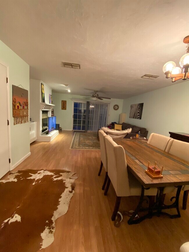 2333 Ryan Pl in Tallahassee, FL - Foto de edificio - Building Photo