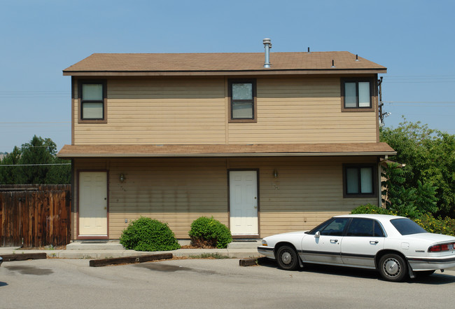 Heron Hollow Apartments in Boise, ID - Building Photo - Building Photo