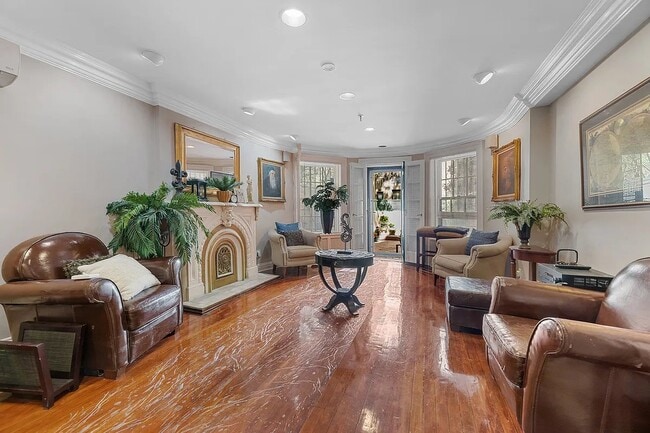 163 E 71st St in New York, NY - Building Photo - Building Photo