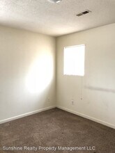 212 College St in Graham, NC - Building Photo - Building Photo