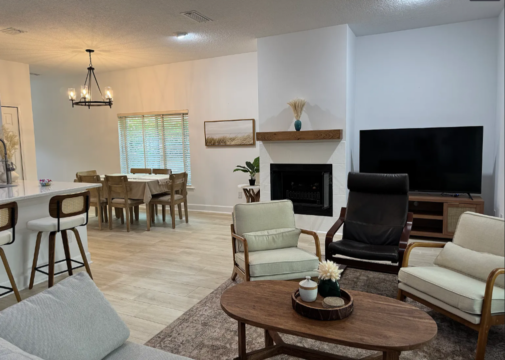 809 First St in Neptune Beach, FL - Building Photo