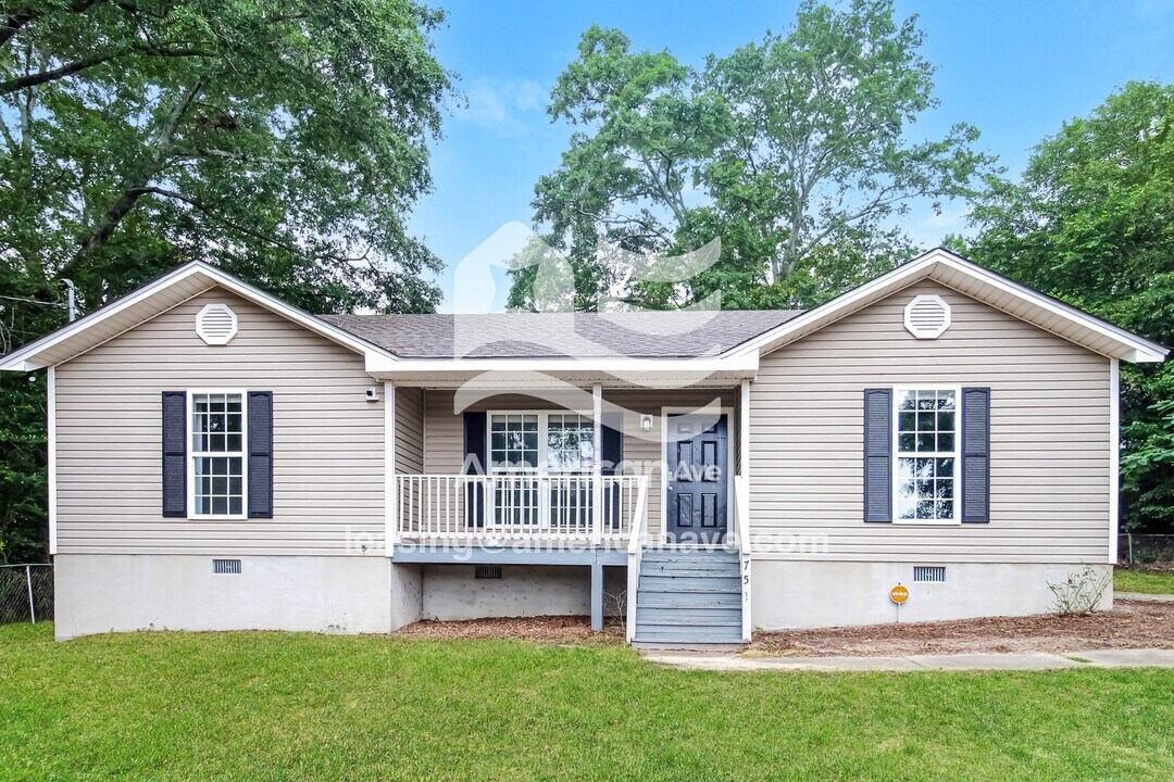 751 Parkhill Dr in Columbus, GA - Building Photo