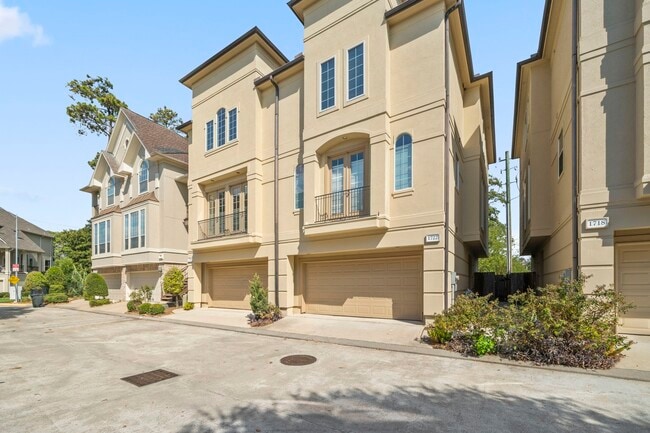 property at 1726 Stacy Falls