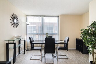 109 Rue Charlotte, Unit SI ID1261757P in Montréal, QC - Building Photo - Building Photo