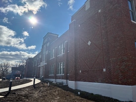 101 Johnson St in Moberly, MO - Building Photo