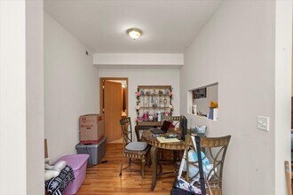 2307 E 70th Pl in Chicago, IL - Building Photo - Building Photo