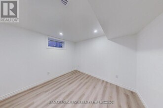 222 Hibbert Ave in Oshawa, ON - Building Photo - Building Photo