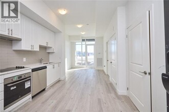 461 Green Rd in Hamilton, ON - Building Photo - Building Photo